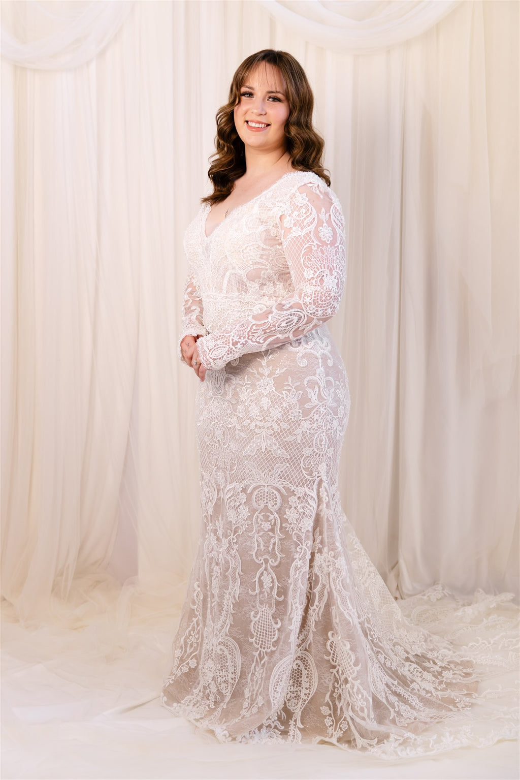 Zavana Long Sleeve Lace Gown