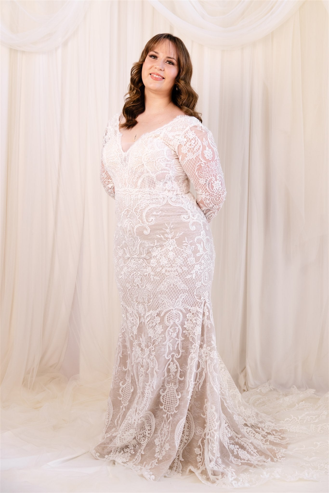 Zavana Long Sleeve Lace Gown