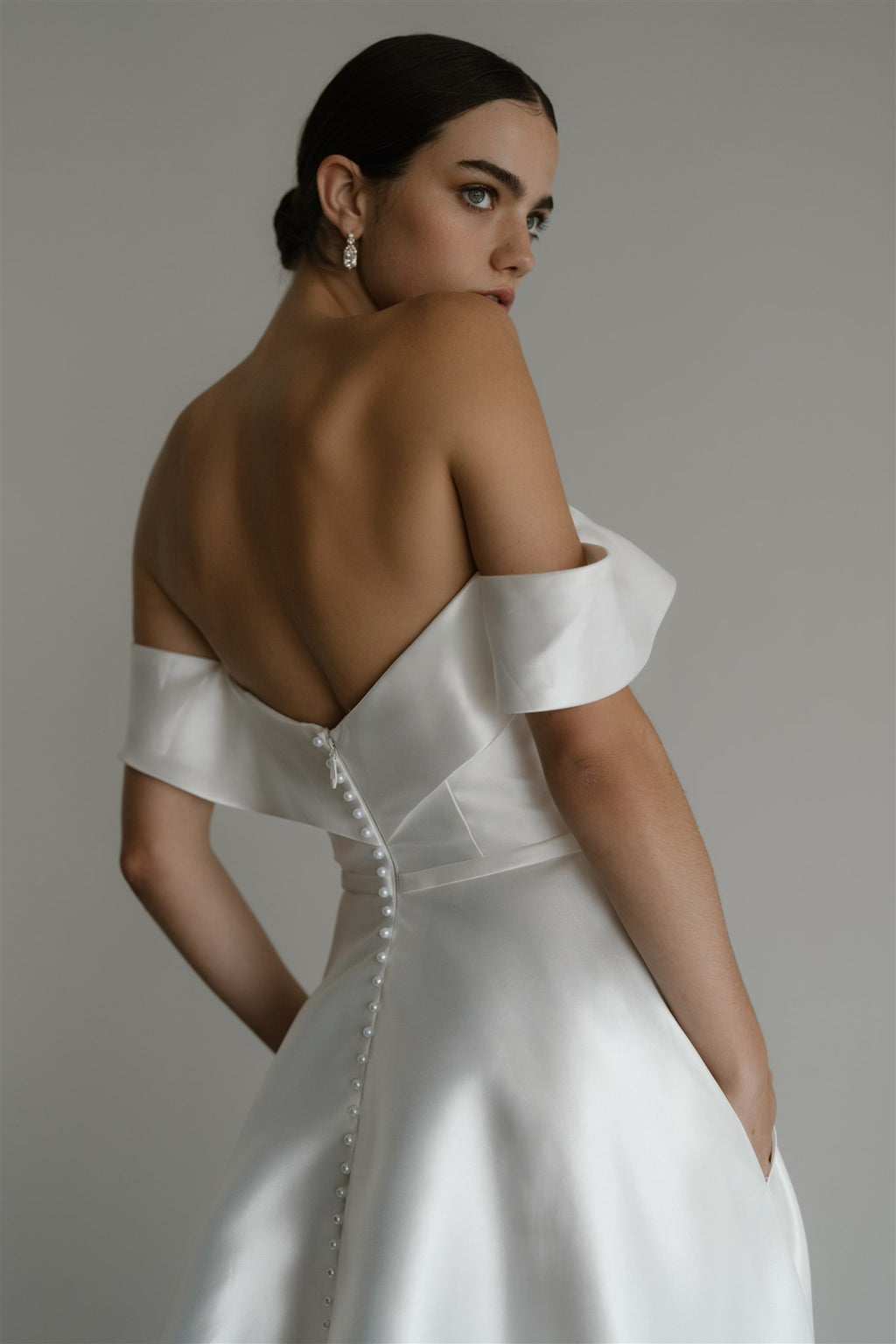 Hera Couture La belle Satin Gown
