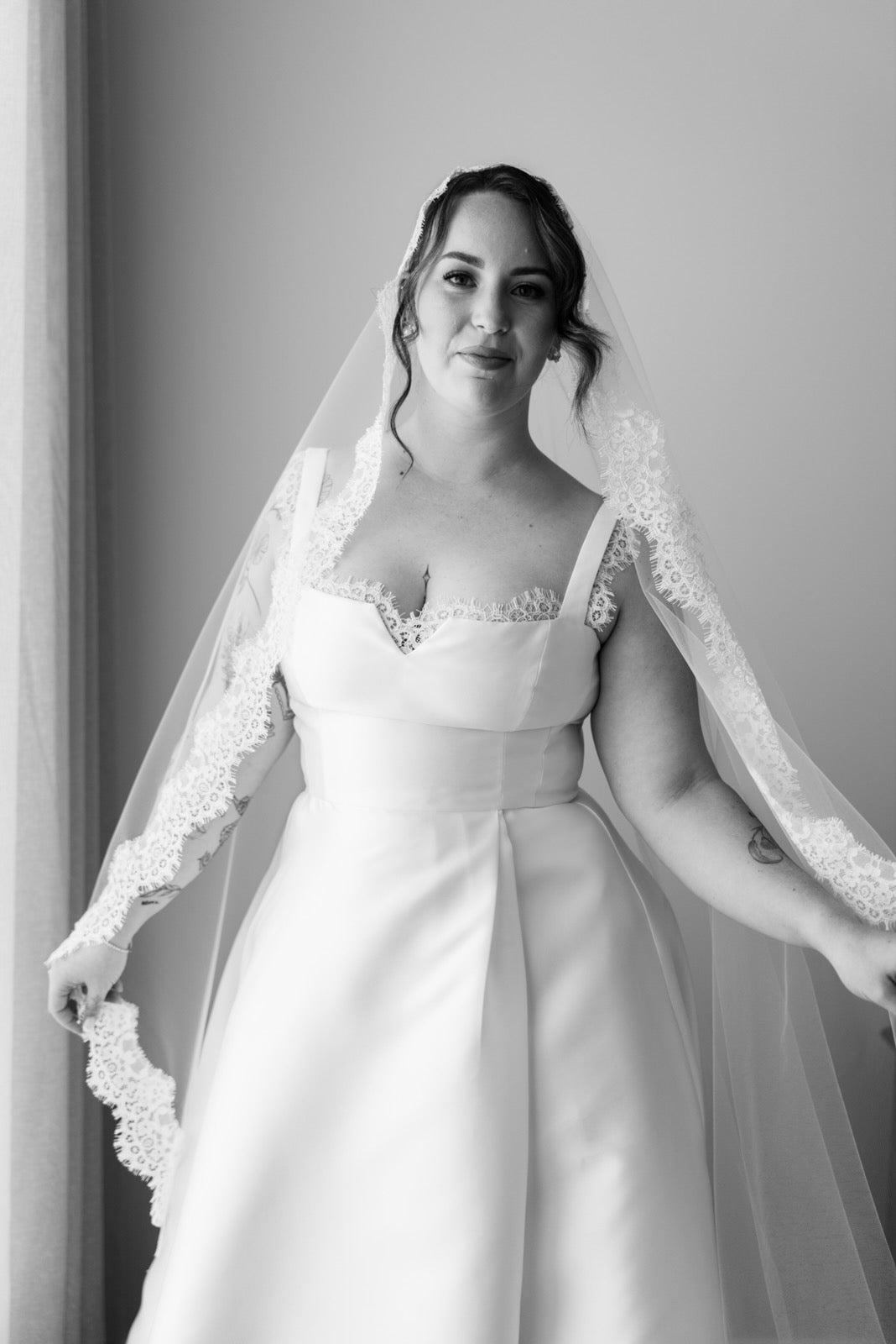 Tiana Lace Trim Veil