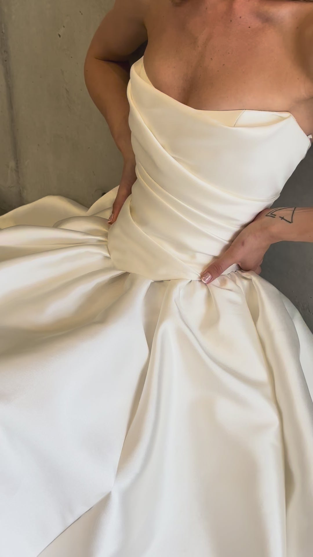 Lou-Lou Dip & Julianne